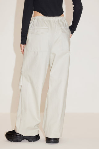 Off-White Cargo Style Tie-In Ankle Jeans