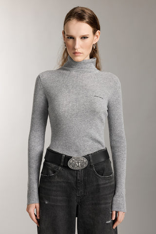 Turtleneck Wool Knit Top With Embroidered