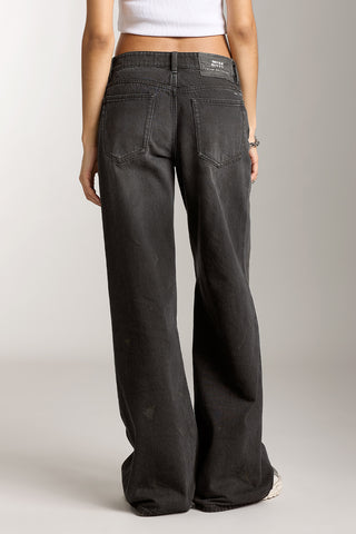 Low-Rise Wasteland Jeans In Black