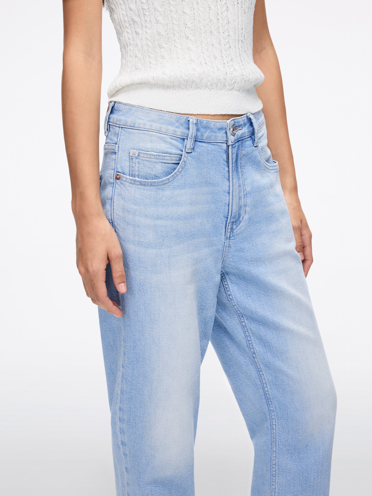 Cropped Carrot Jeans