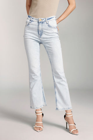 Cool Flared Jeans with Acid Wash