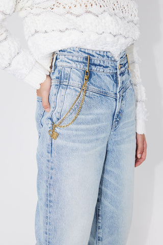 V-Shape Waistline Jeans With Chain