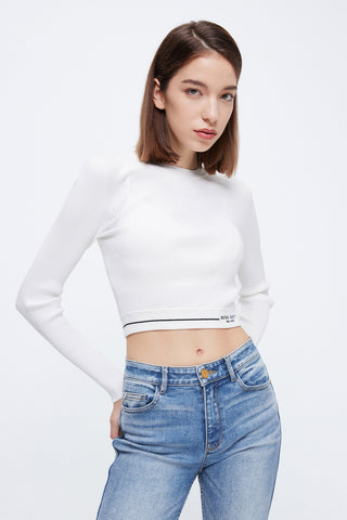 Crew Neck Stretchy Top With Logo Embroidered